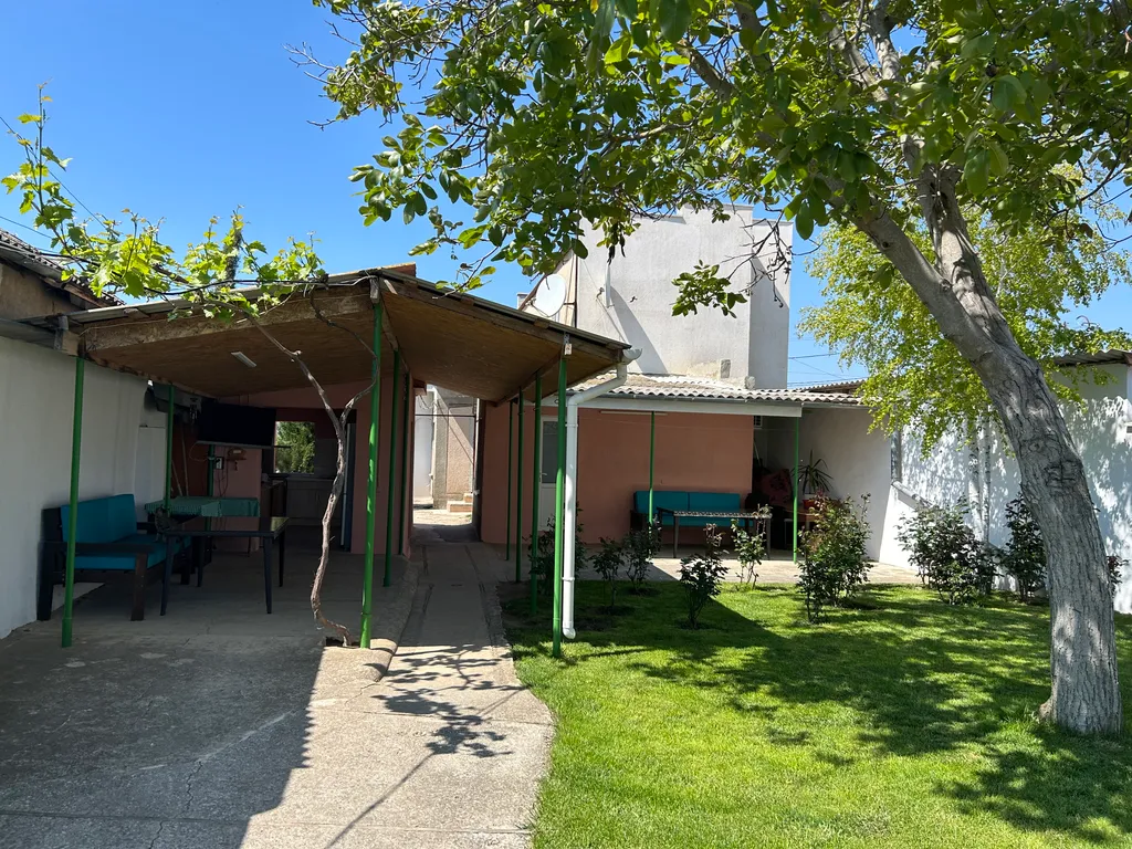 Уютный дворик