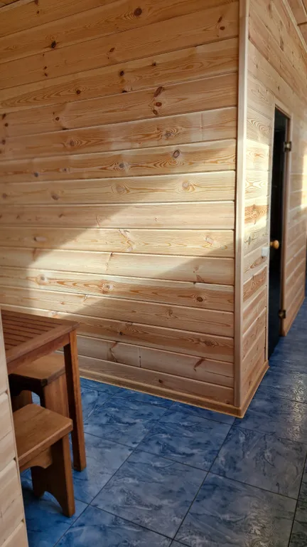 Дом с баней и парковкой