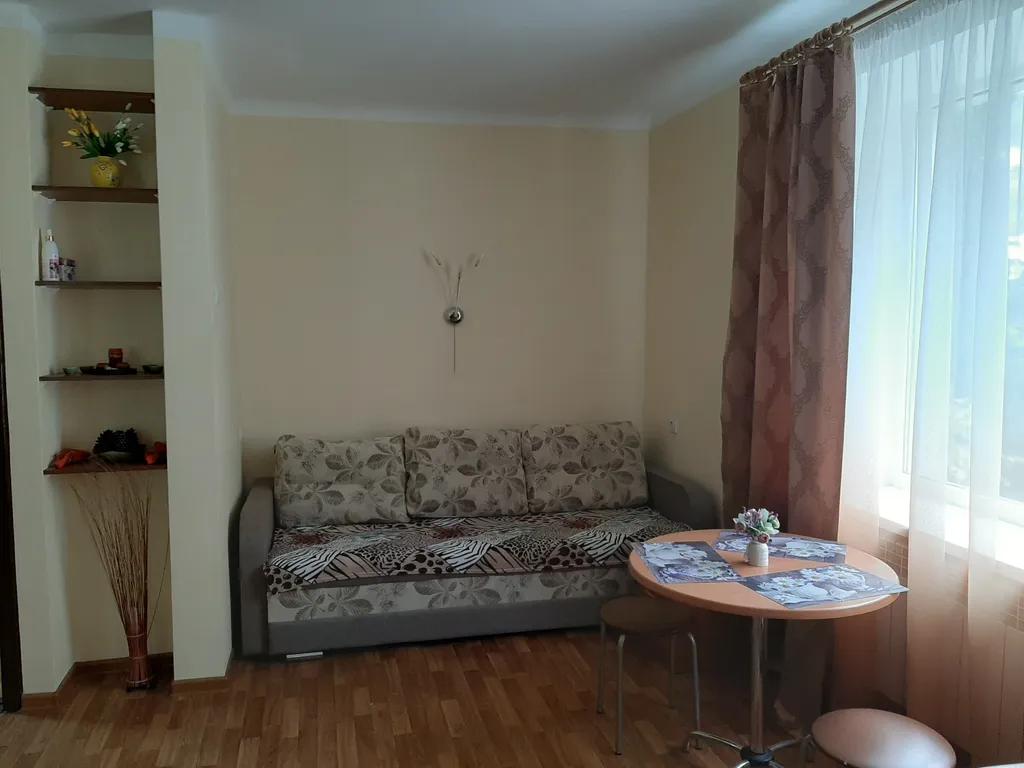 Чистая и уютная однокомнатная квартира в тихом районе