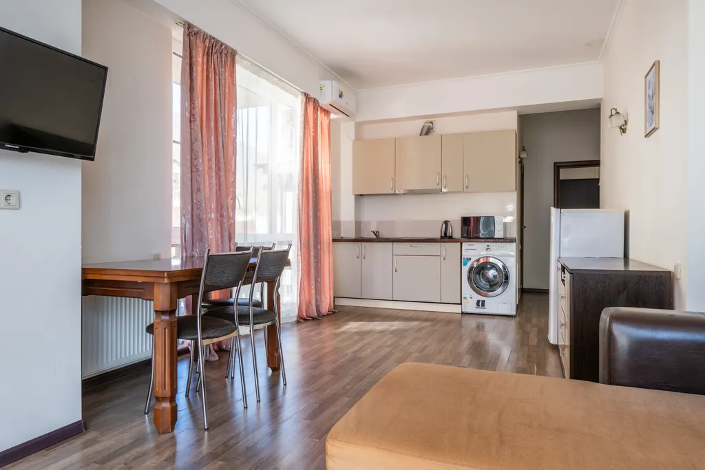 Апартаменты на 3 этаже, двойной балкон