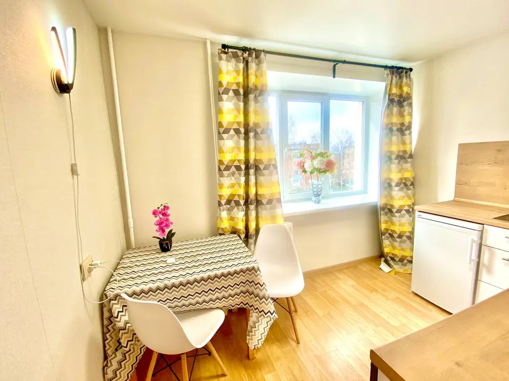 Просторная квартира близь центра и набережной Закат на озере