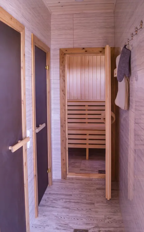 Комфортный дом на берегу реки в 30 минутах от центра города