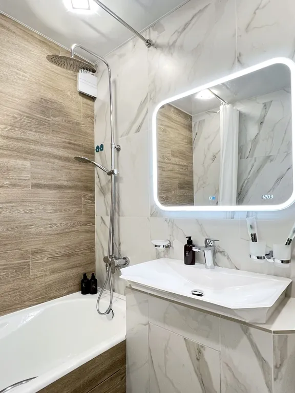 Квартира Роскошная с камином и просторной лоджией