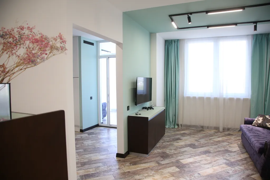 Квартира Апартаменты "Малевич" - мята лаванда и горький шоколад в интерьере — Калининград