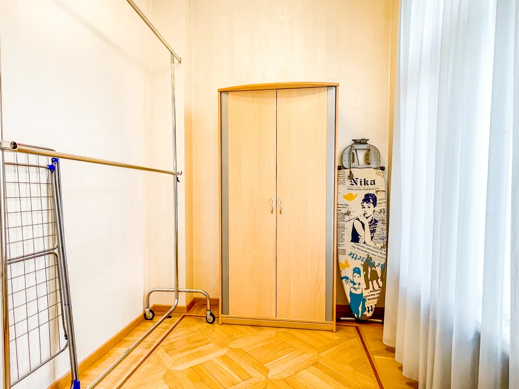 Апартамент люкс с видом на улицу