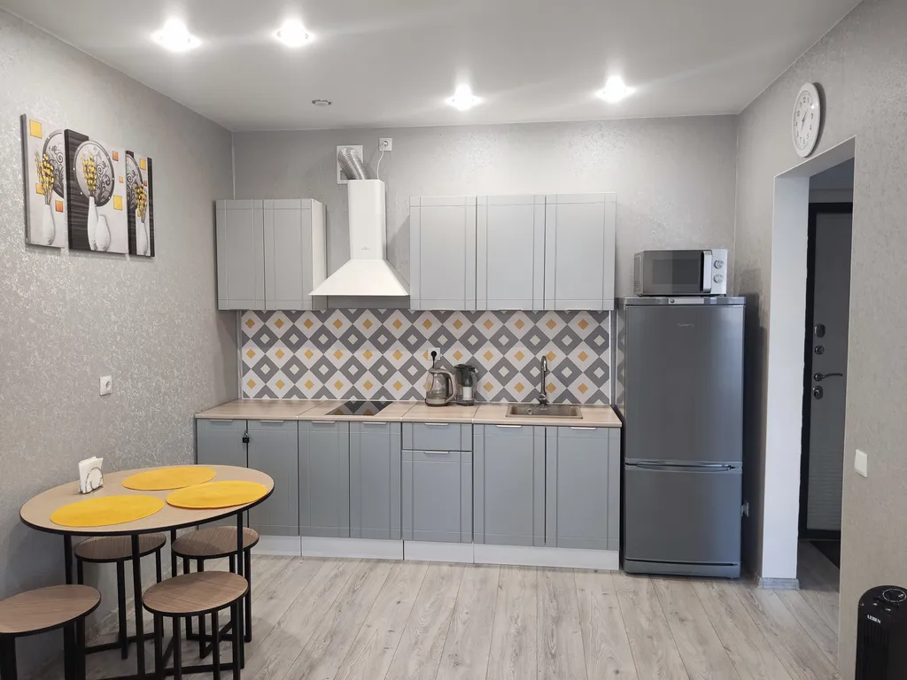 Евродвушка у аэропорта и ТРЦ Арена