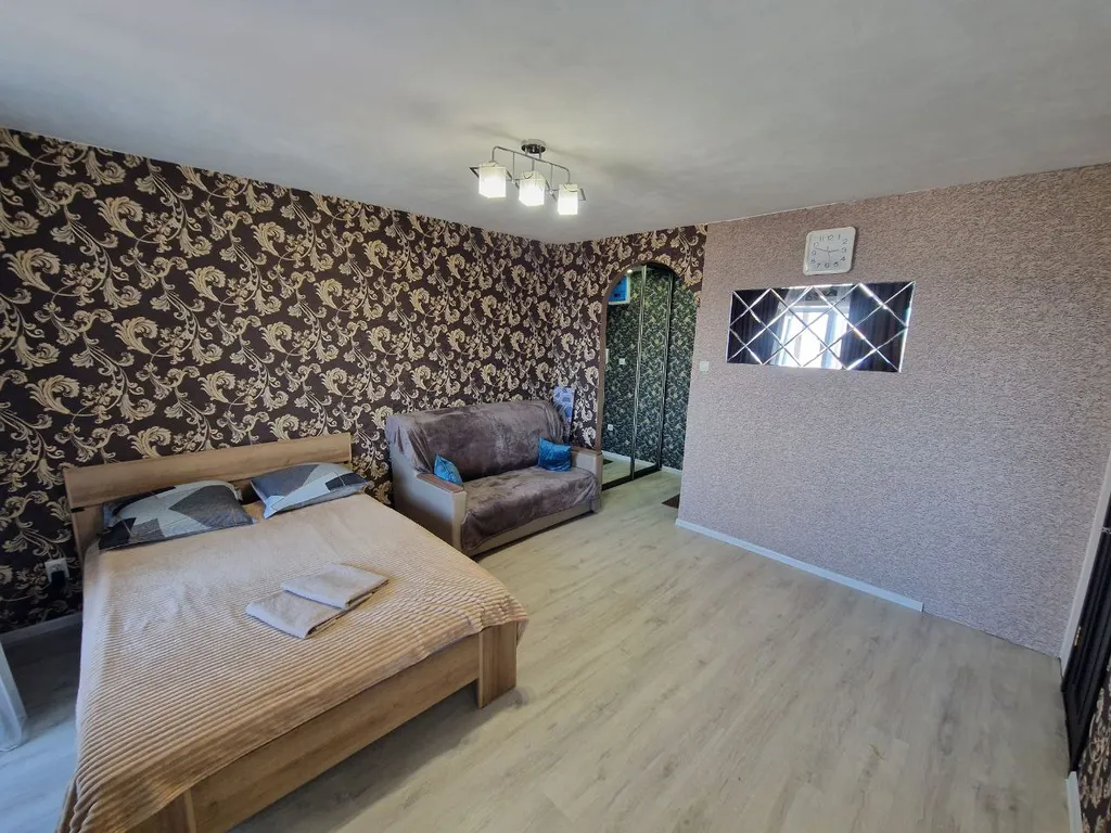 Квартира Уютная студия с видом на реку. Есть водонагреватель — аренда посуточно в Иркутск