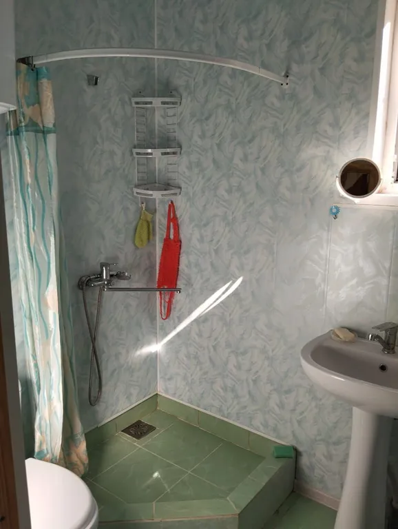 Домик с видом на горы