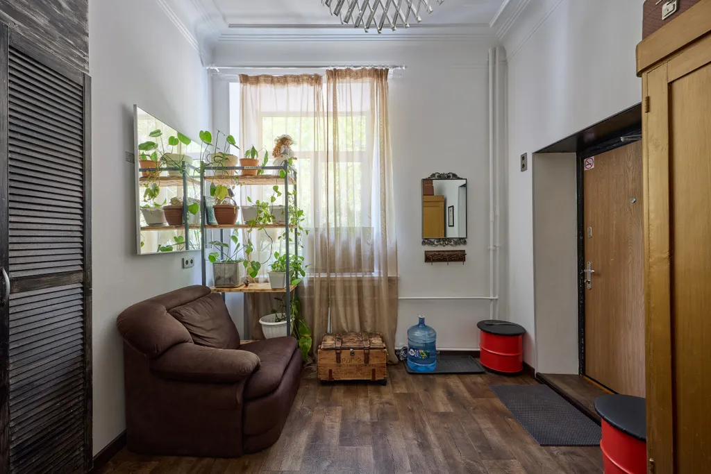 12-местный апартамент в ретро стиле с кинотеатром и Sony PS4