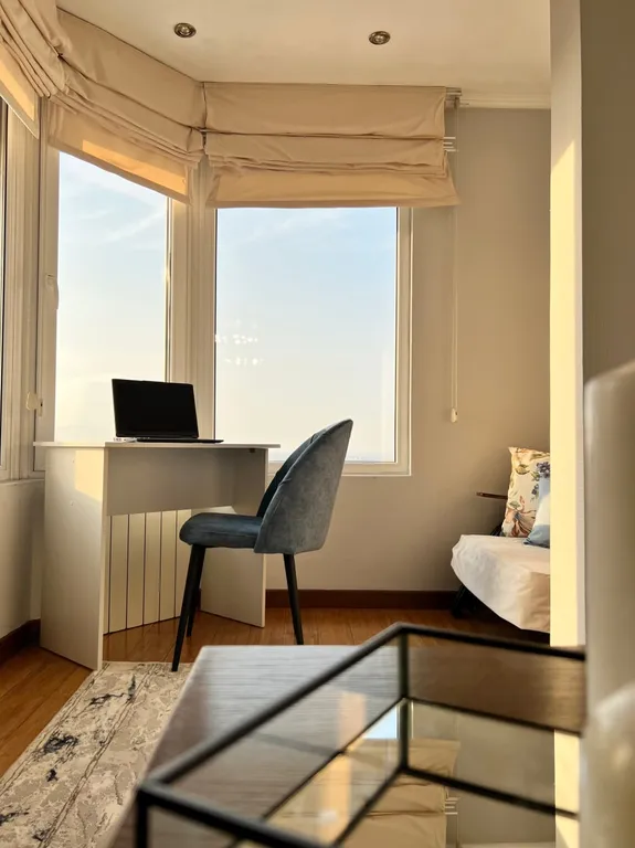 Уютная квартира с прекрасными видами в центре Алматы