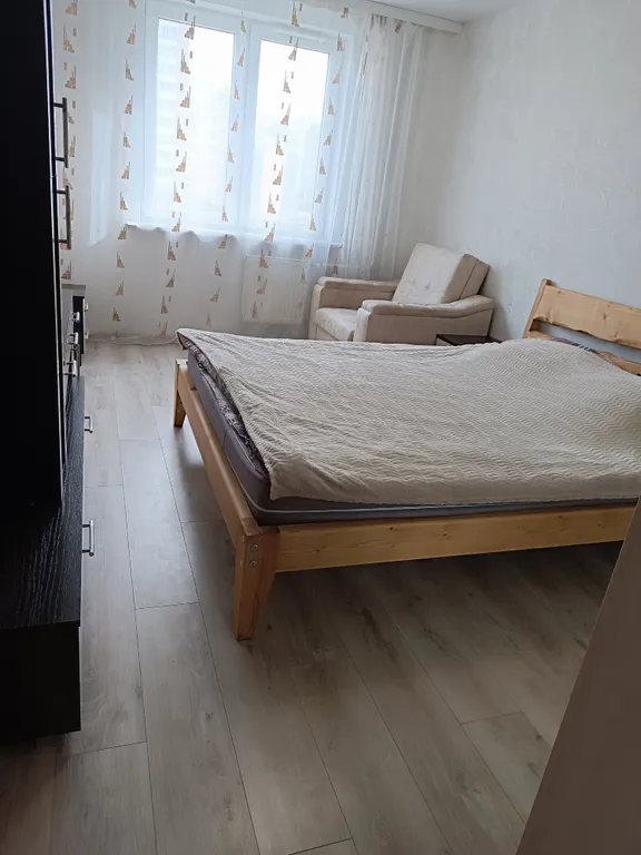 Просторная уютная двухкомнатная квартира с видом на парк