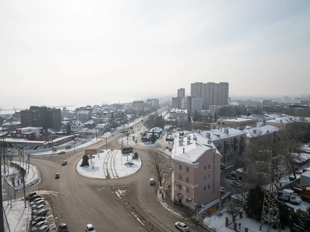 Студия с видом на Волгу