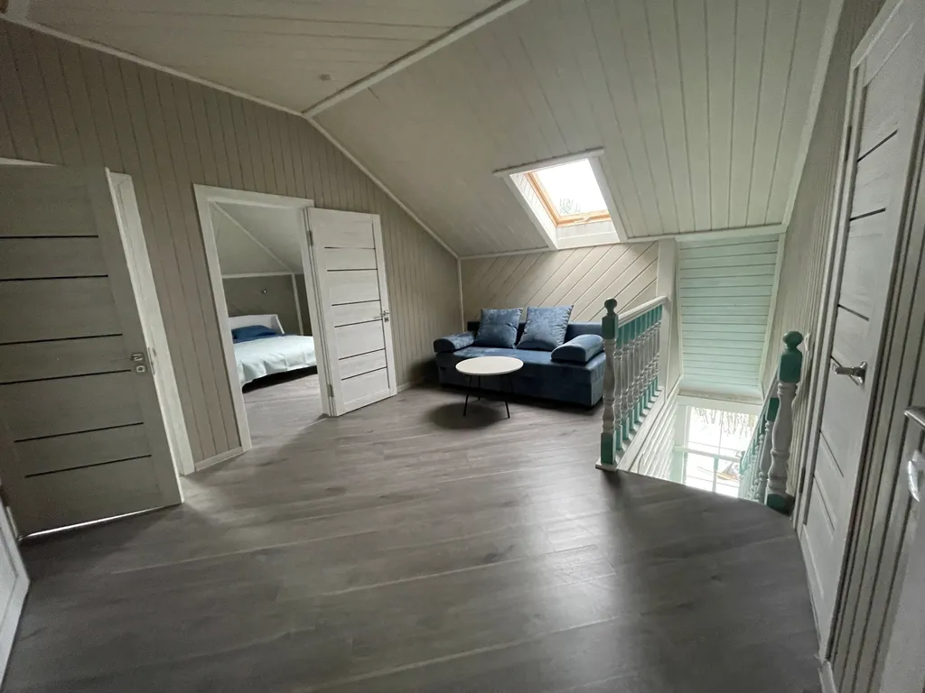 8-комнатный Дом