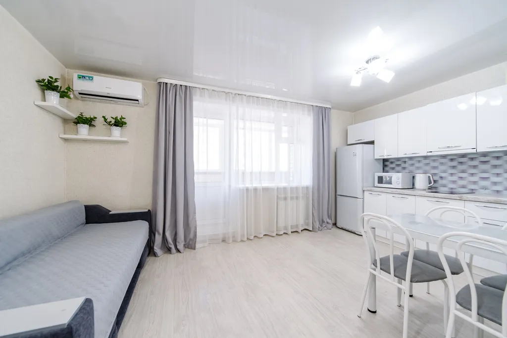 Чистая уютная студия в центре, заселение до 23-00