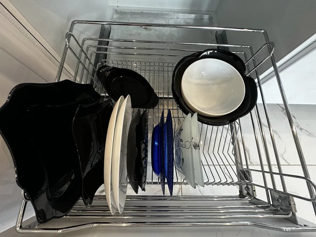 Стильные апартаменты с парящей кроватью и джакузи