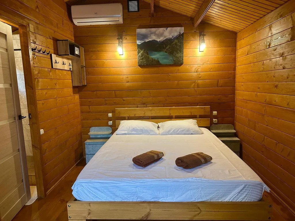 Коттедж 1-комнатный Дом — аренда посуточно в Лдзаа