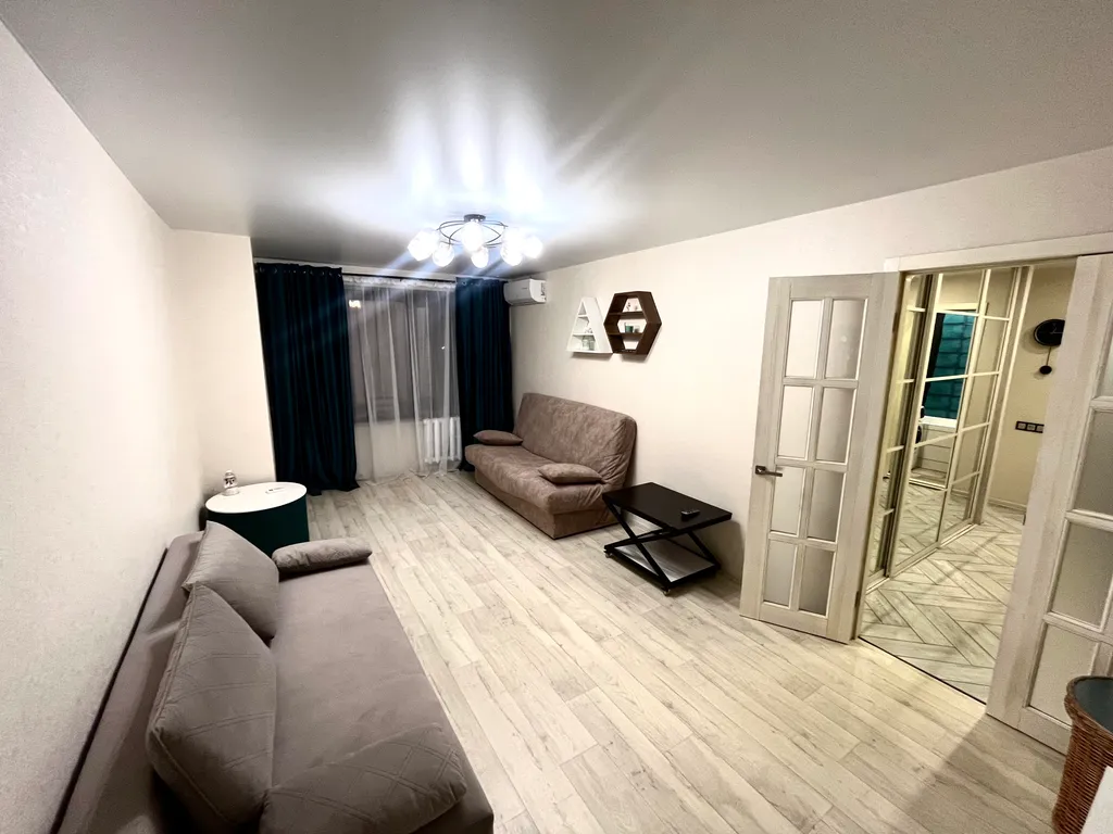 Двухкомнатная квартира в центре завеличья — аренда посуточно в Псков