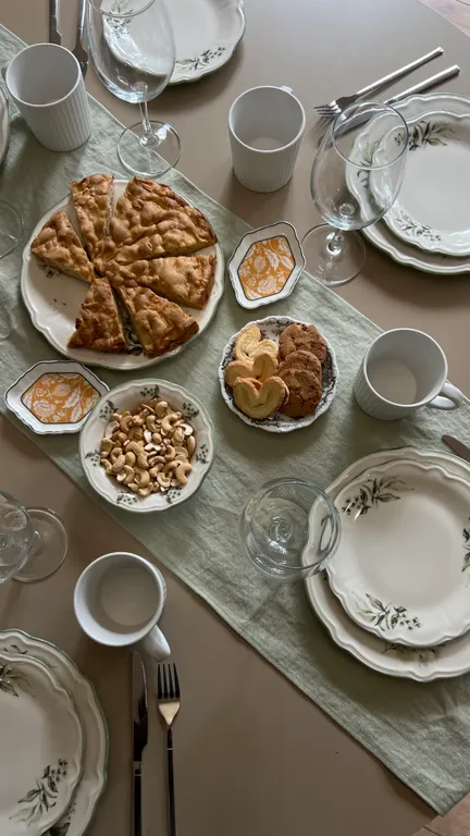 Уютный дом в сосновом лесу