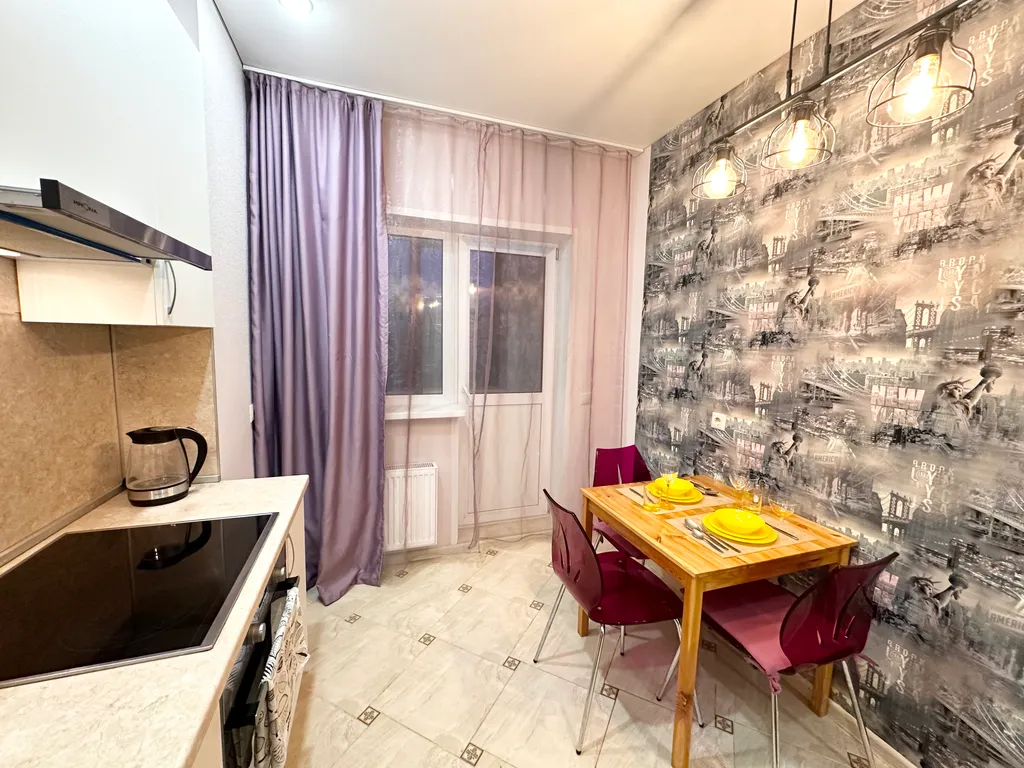 Уютная, чистая квартира с хорошим ремонтом и хорошей локацией в городе