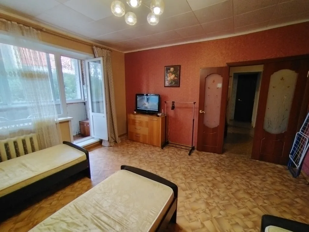 Вместительная квартира  рядом с басееном. — аренда посуточно в Первоуральск