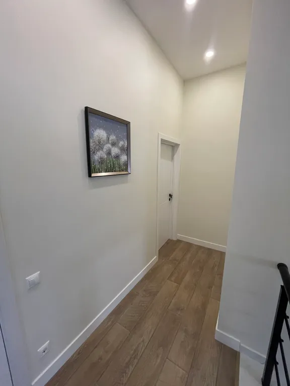 Уютный дом у леса