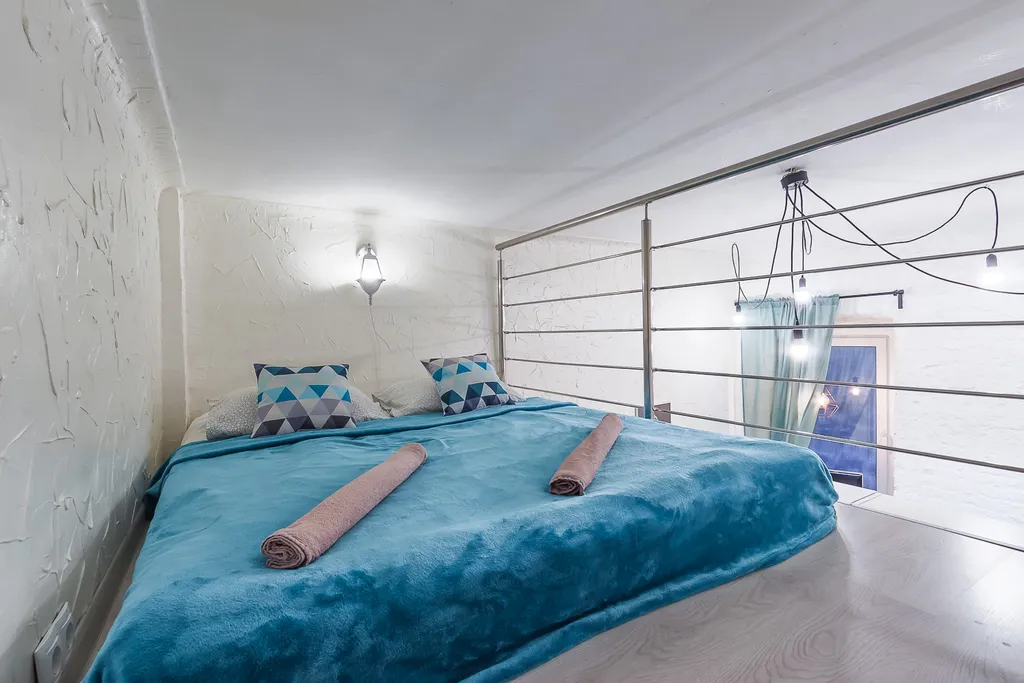 Квартира Квартира Уникальный двухуровневый лофт в центре — Санкт-Петербург