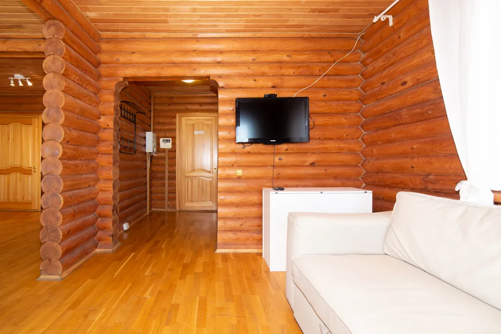 Большой коттедж с видом на озеро