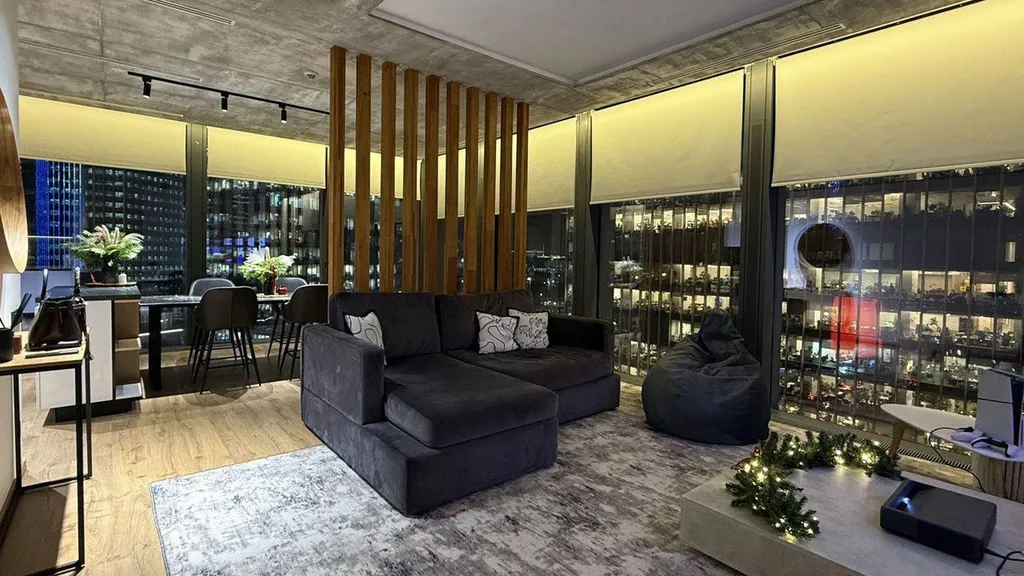 Угловой апартамент с Кинотеатром и Sony PSP