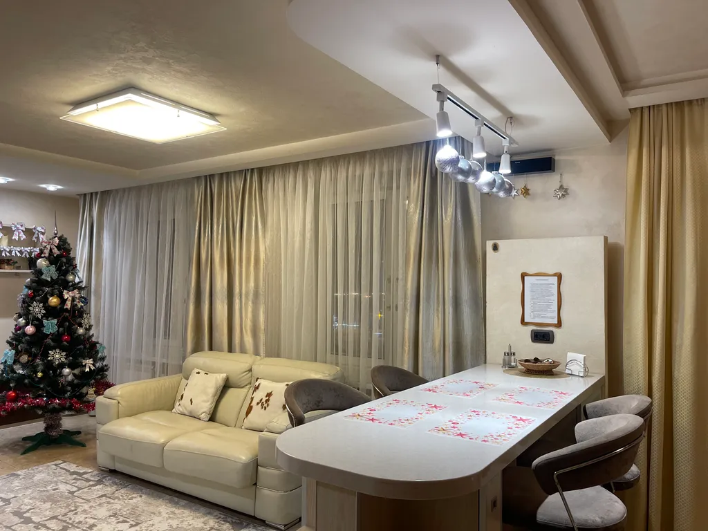 Уютная 3-х комнатная квартира в шаге от центра