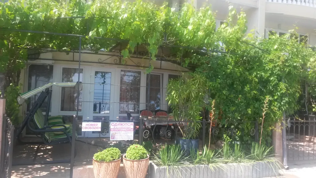 2-комнатная Квартира — аренда посуточно в Алушта