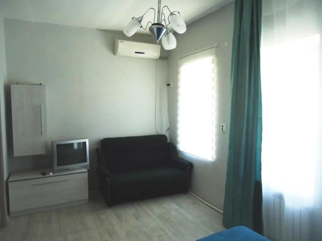 Квартира Апартаменты  у моря — Ейск