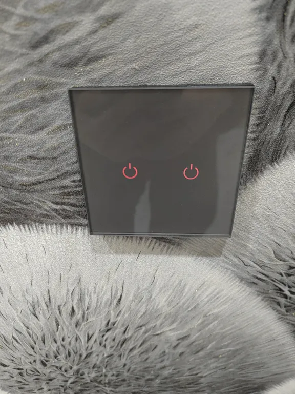 Шикарная двухкомнатная квартира с евроремонтом в тихом спальном районе