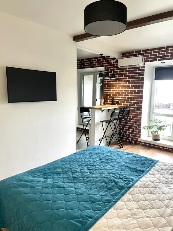 Студия в центре с видом на реку Великую