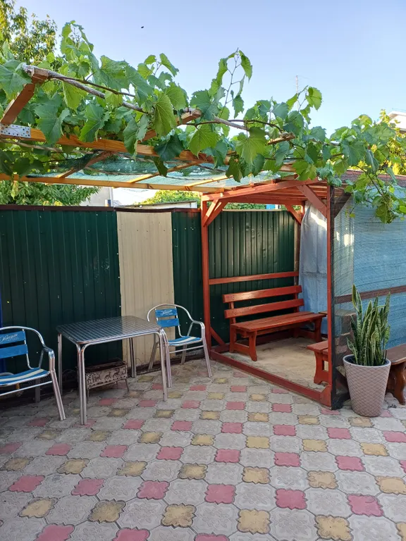 Коттедж Уютный домик в тихом месте — Витязево