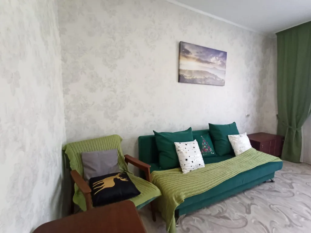 Квартира 2-комнатная квартира на Взлетке, рядом Автовокзал, Краевая больница, Глазной центр — Красноярск