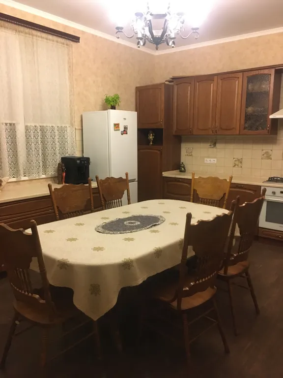 Дом в живописной деревне у моря с бассейном