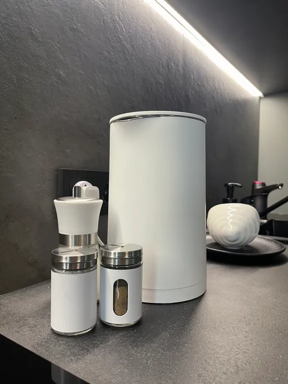 На Охте, с видом на лес и реку, рядом с Охта Парком