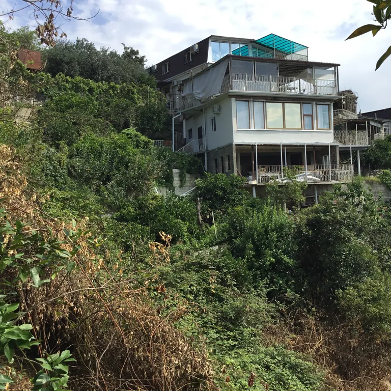 Коттедж 1-комнатный Дом — Сухум