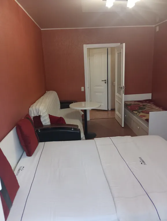 Квартира рядом со Свято-Введенским монастырем