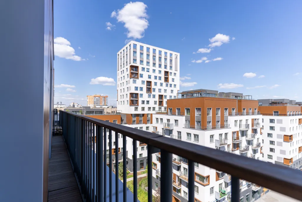 Двухэтажная квартира с мини-сауной и террасой на крыше