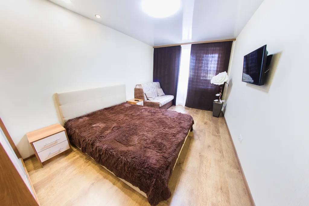 Квартира Апартаменты Saratov Lights Apartments 3rooms с балконом — аренда посуточно в Саратов