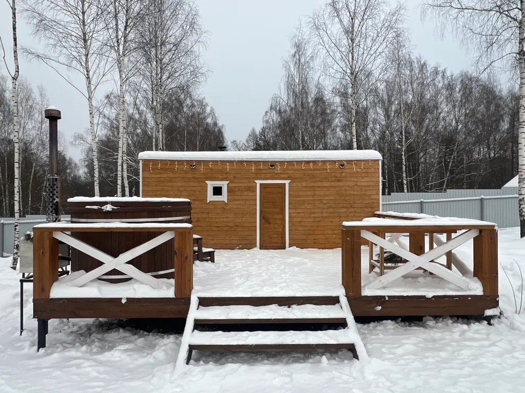 Дом в стиле Барнхаус на берегу реки Ока