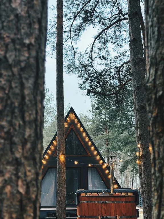 Коттедж Белый а-фрейм — аренда посуточно в Покров