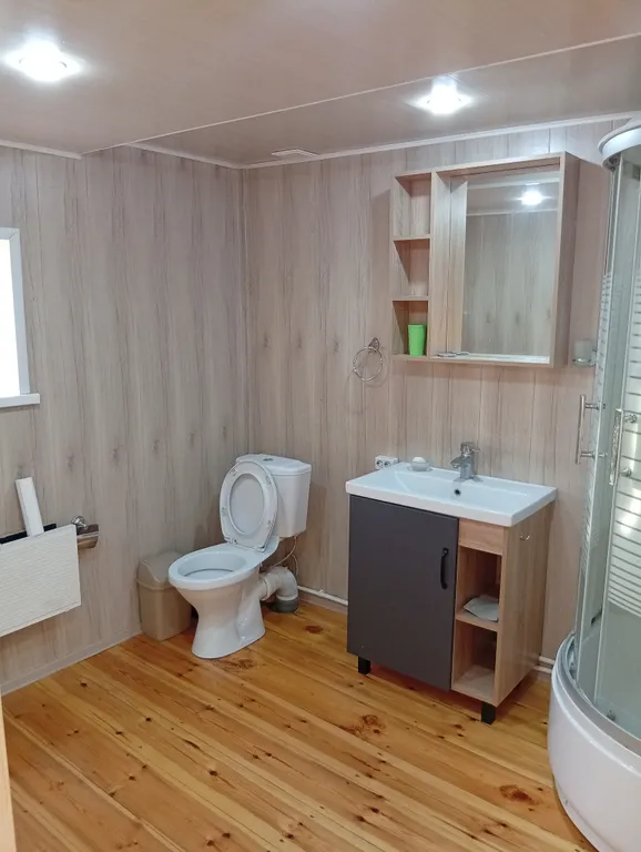 Тихая база Нью-амстердам на озере кожак