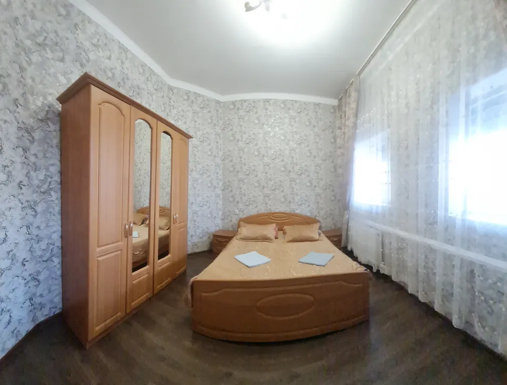 Квартира Пятиместный номер семейный — Лабинск