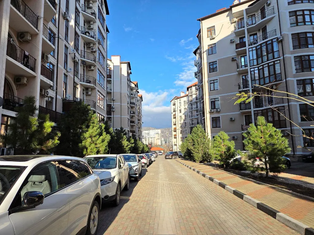 Квартира Просторная трёхкомнатная квартира — Геленджик