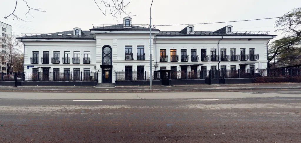 Квартира Элитные двухуровневые апартаменты в историческом здании в центре — Москва