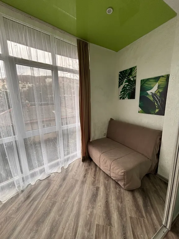 Чистая уютная студия в центре Хосты