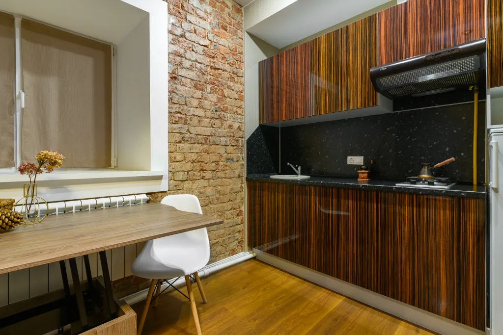 На тихой улице возле Новой Голландии