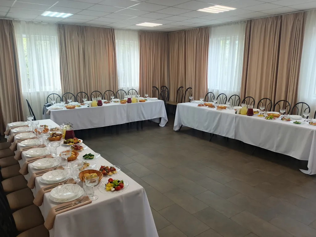 Большой 2х этажный  вместительный дом 270кв.м